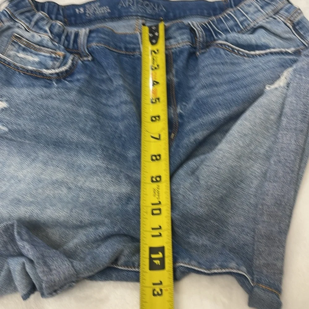 Arizona Jean Company HiRise Curvy Midi Blue Distressed Jean Shorts WOMEN SIZE 13